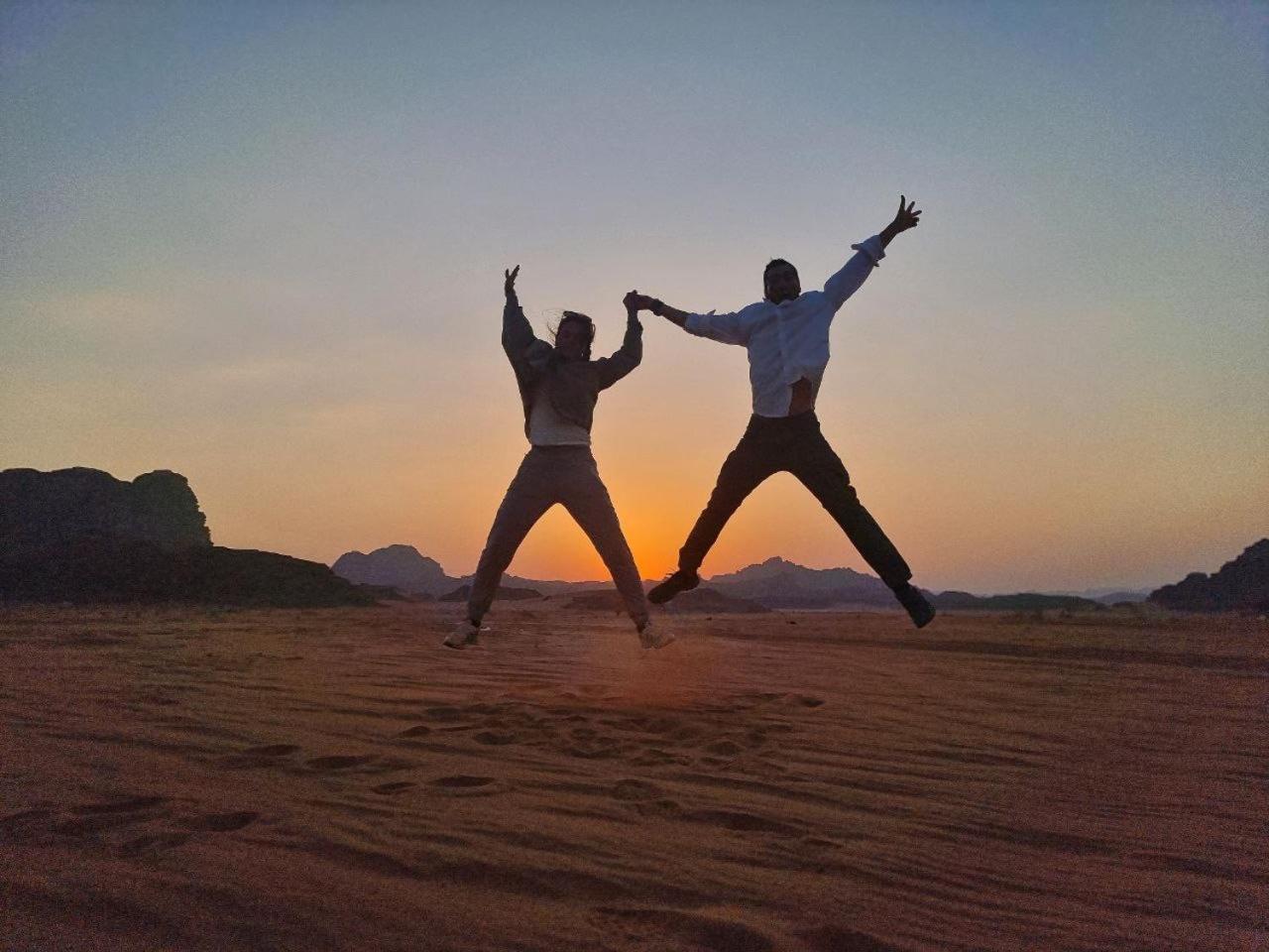 Wadi Rum Oscar Camp Extérieur photo