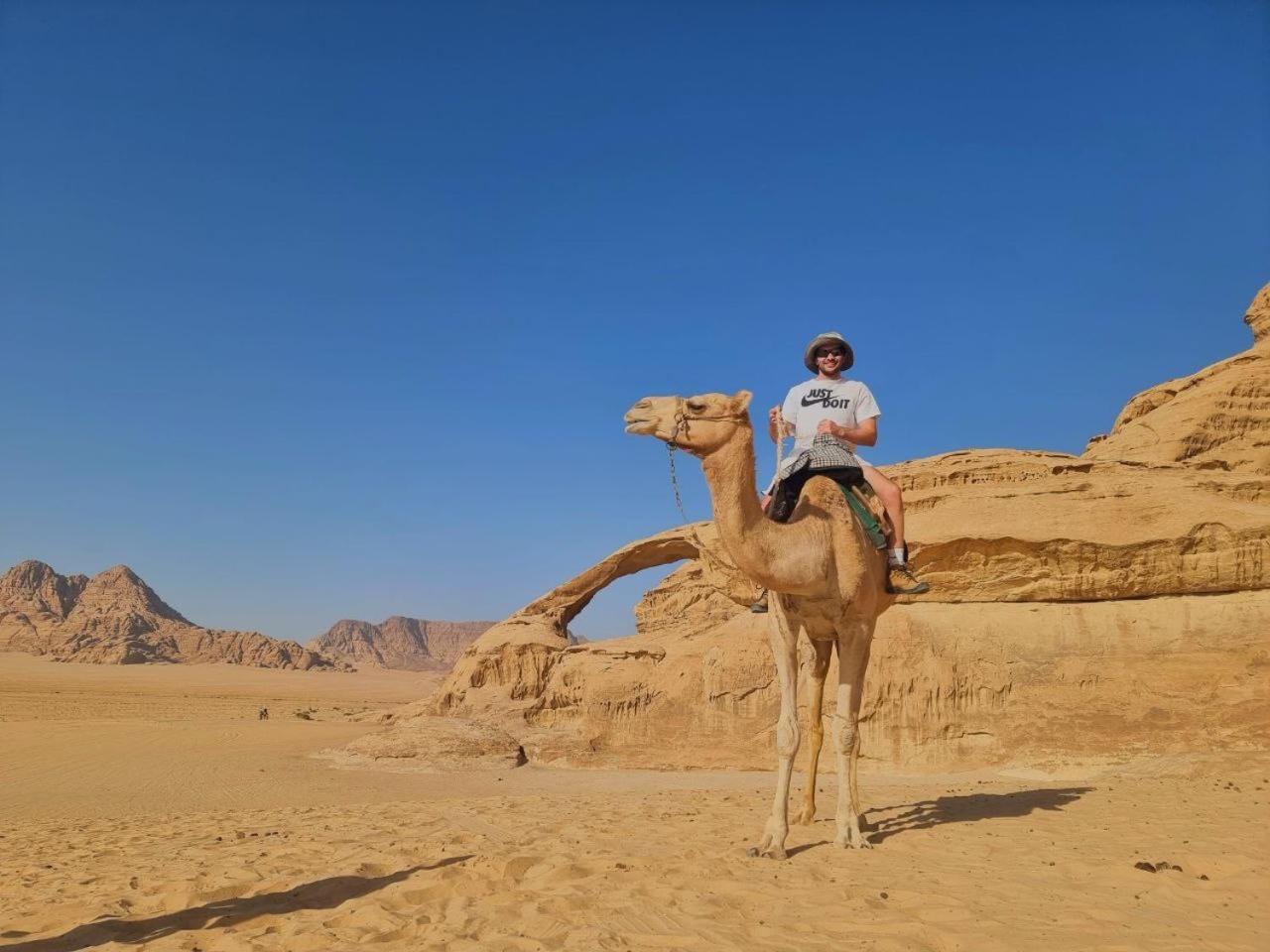 Wadi Rum Oscar Camp Extérieur photo